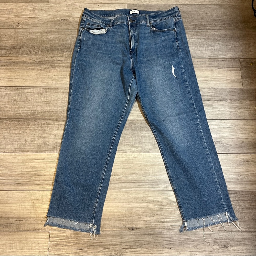 LOFT Outlet Women’s High Rise Girlfriend Jeans Size 14 Medium Light Wash Cropped